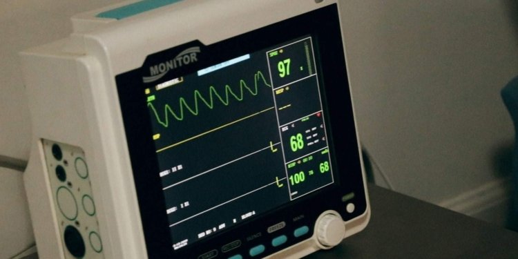 medica-alerta-para sinais-de-cardiopatia-em-criancas-e-adolescentes