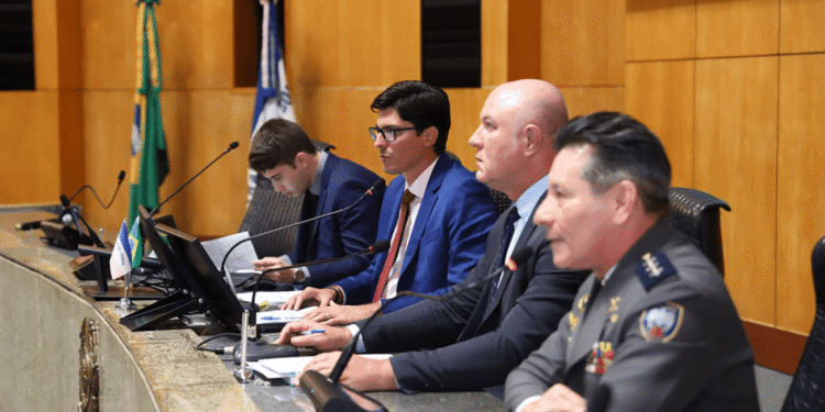 Justiça barra propaganda com apologia à violência