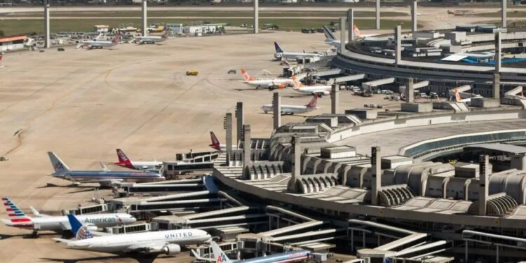 Galeão e Confins têm tarifas aeroportuárias reajustadas