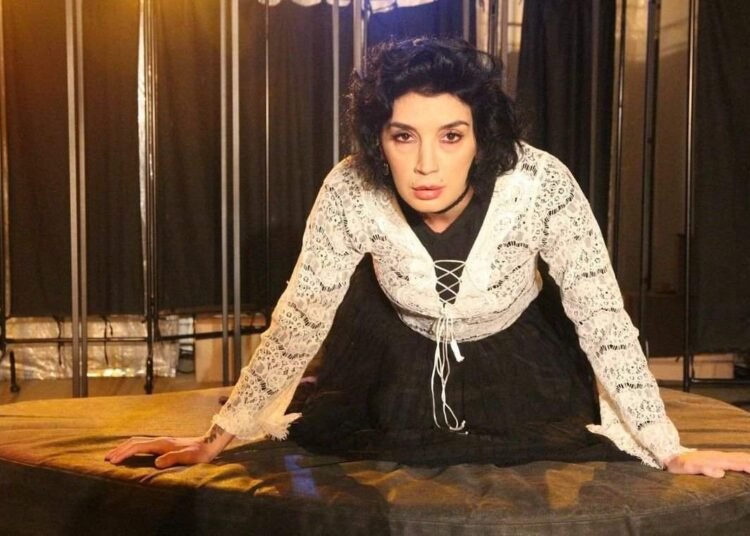 Dani Guedes se apresenta no Teatro do Sesi no próximo dia 22