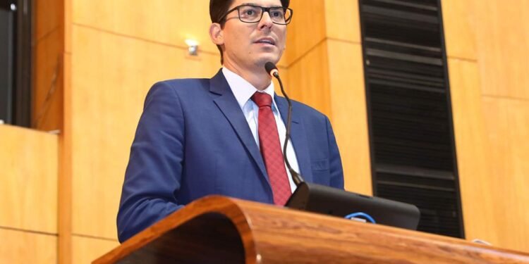 Hospital Geral de Cariacica pode receber nome de Augusto Casagrande, pai do governador