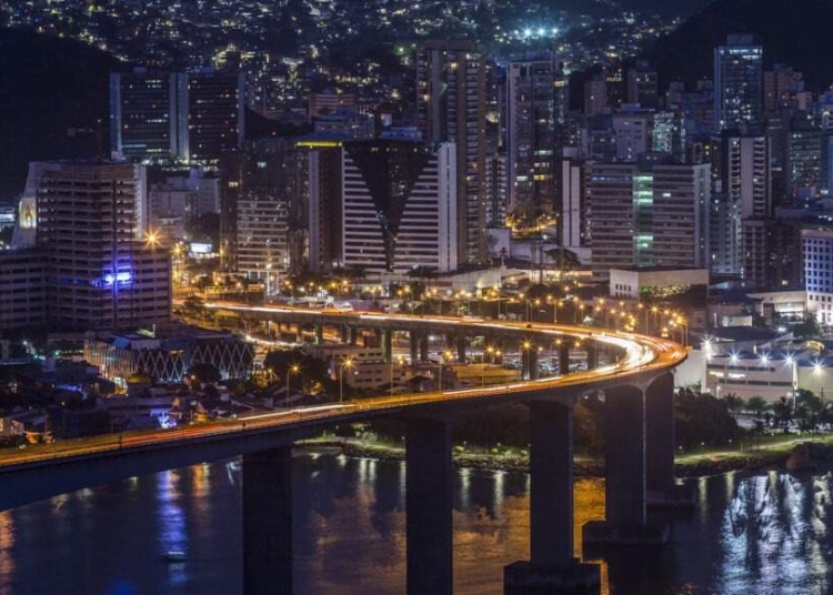 Vista da Terceira Ponte em Vitória - Vila Velha (ES) © Reprodução I Via  Águia Branca