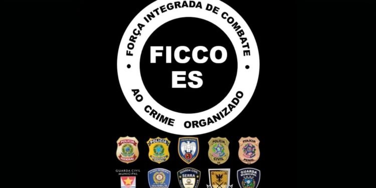 Advogado é conduzido pela PF em Vila Velha por descumprir medida judicial da Operação Recado Reverso