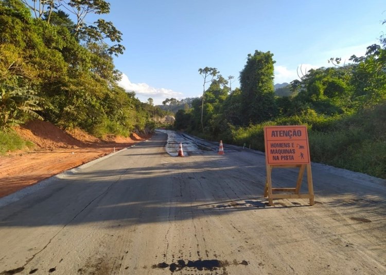 Pavimentação entre BR-262 e Santa Clara fortalece desenvolvimento rural em Iúna Divulgação I Via Seag