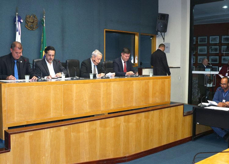 comissão de educação também aprovou projeto para priorizar vagas para irmãos na mesma escola © lucas s. costa i via ales