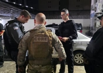 A ação, realizada nesta quinta-feira (30), cumpriu mandados de prisão e busca, mobilizando 70 policiais civis e militares na capital capixaba.