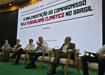 casagrande apresenta projeto de integração do cadastro ambiental rural durante a cop30 © giovani pagotto i via governo es