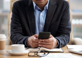 86% das empresas brasileiras usam nuvem, impulsionando o novo ponto eletrônico (rep a)