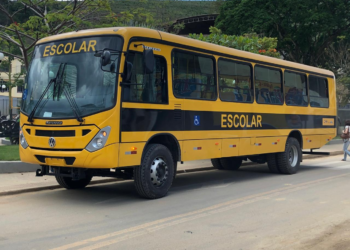 onibus para transporte escolar em ibatiba © pmi