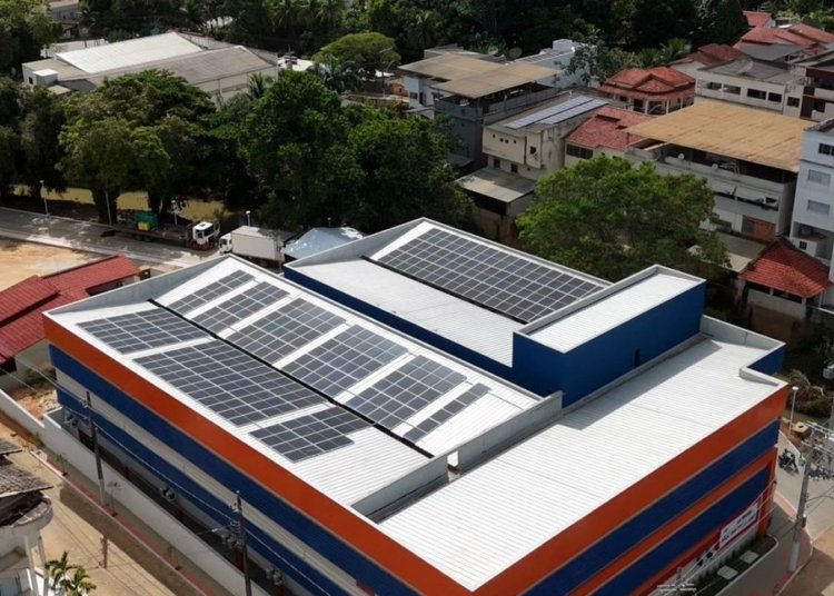 Casagrande inaugura escola e anuncia pacote milionário de investimentos em Rio Bananal