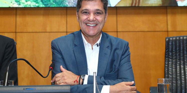 corpo 50371 ricardo ferracolucasscosta