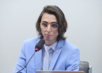 Deputado Amom Mandel propõe que empresas forneçam contracheque digital aos empregados