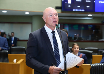 Deputado Coronel Weliton alerta para vídeos em redes sociais que incitam agressão contra