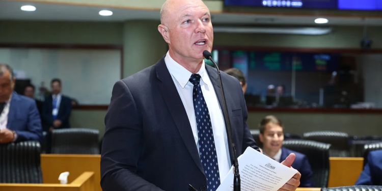 Deputado Coronel Weliton alerta para vídeos em redes sociais que incitam agressão contra