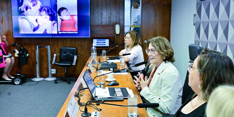 Doenças raras: Senado discute falta de atenção integral e diagnóstico no Brasil