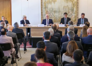 Fachin afirma que Judiciário deve manter distância de partes e interesses em jogo