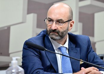 Mansur nega fraudes e envolvimento com o PCC em depoimento à CPI do crime organizado