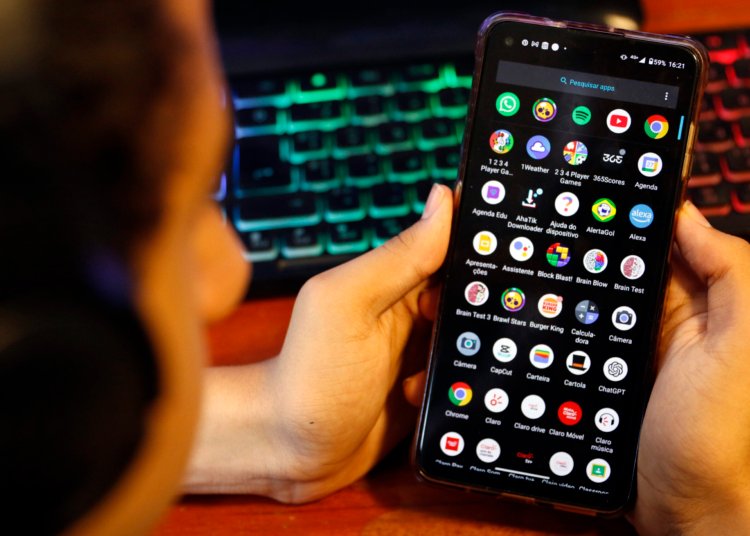 PF investiga usuários por vídeos que simulavam violência contra mulheres