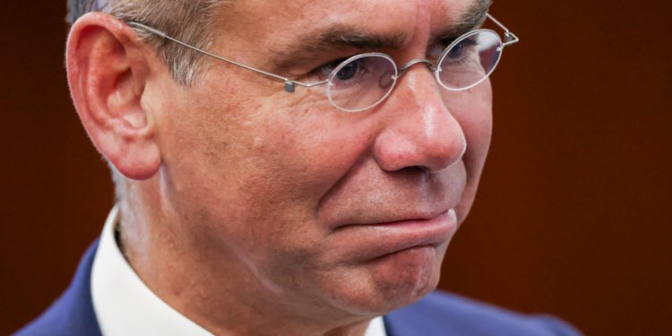 Vorcaro substitui defesa por criminalista expert em acordos após Supremo mantê-lo preso