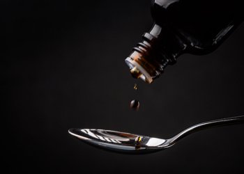 Anvisa suspende venda de xaropes com clobutinol por risco cardíaco
