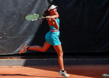 caroline gama, jovem promessa do tênis de quadra capixaba © l4