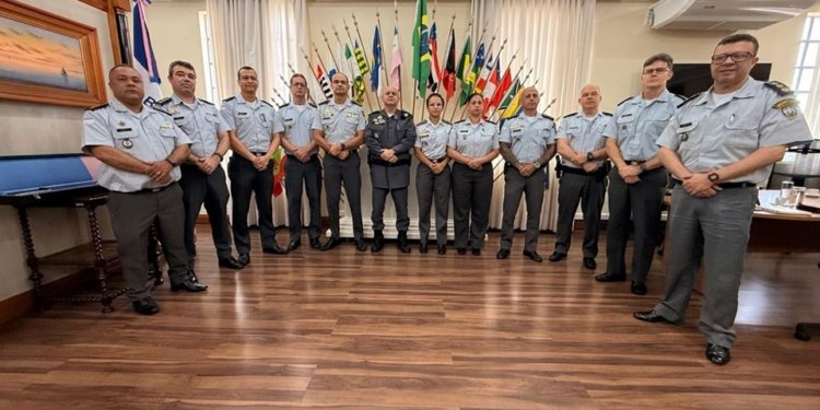 Coronéis participam de reunião estratégica com comando da PM