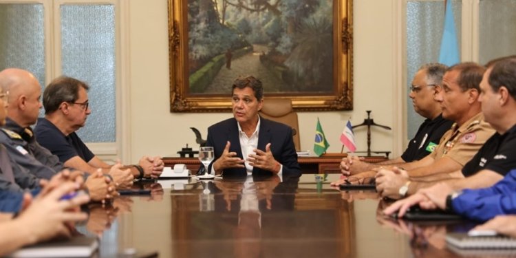 Governador Ricardo Ferraço dá início à gestão priorizando Segurança, Saúde e Educação