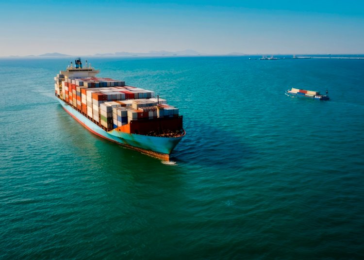 Governo estima crescimento de 5,9% no superávit comercial para 2026, atingindo US$ 72,1 bi