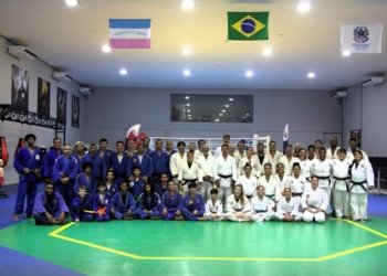 Judocas veteranos se reúnem em competição no Ginásio de Lutas da Sesport