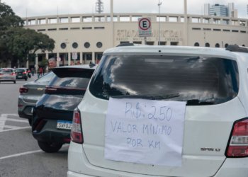 Motoristas de Aplicativo Protestam em São Paulo Contra Regulamentação do Serviço
