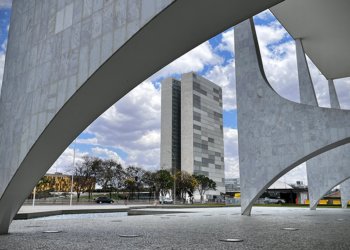 Presidente pode indicar novo nome para vaga aberta no STF
