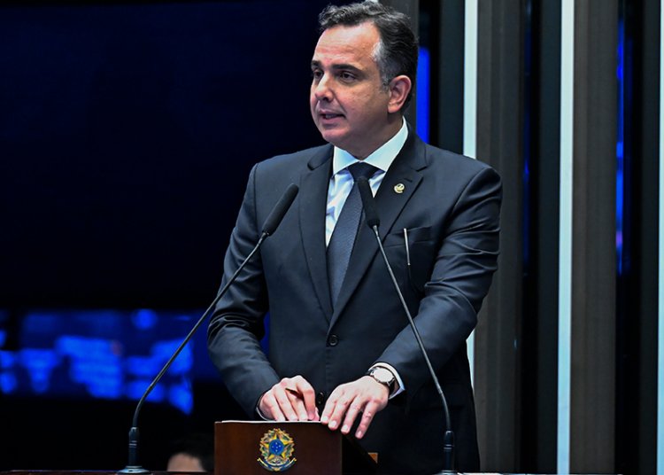 Senador Rodrigo Pacheco defende SUS e integração federal para garantir saúde à população