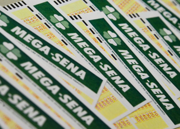 Acumulada, Mega-Sena atinge a marca de R$ 10 milhões para o próximo sorteio