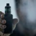 Ameaça tecnológica aos pulmões: cigarros eletrônicos mascarados iludem a juventude