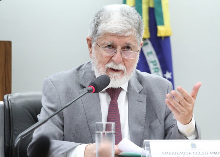 Amorim critica classificação de facções como terroristas em Fórum de Segurança