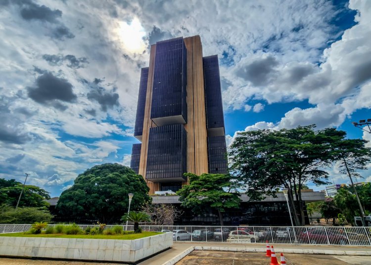 Bancos transferem R$ 5,7 bi do SVR para o Desenrola 2.0; ainda dá para resgatar