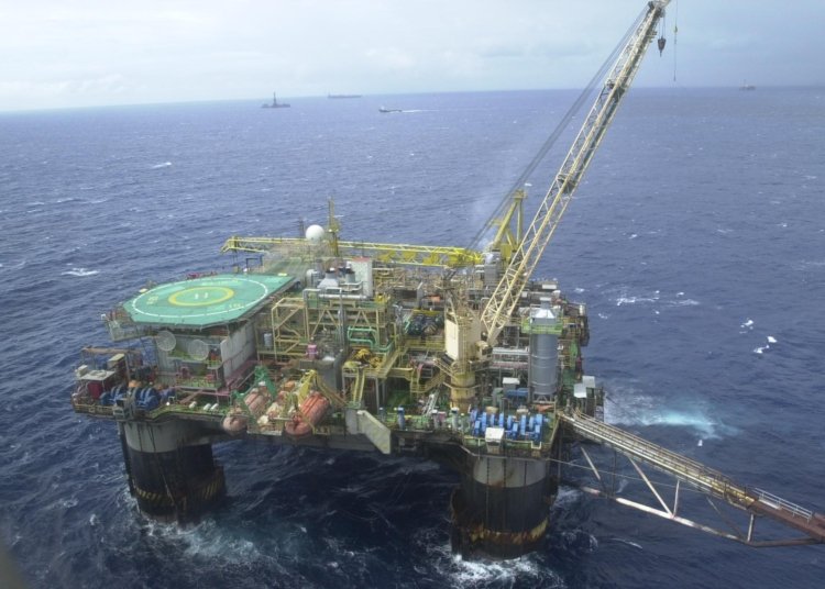 Brasil atinge recorde na produção de petróleo e gás em meio à tensão global