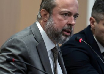 Brasil vive contradição entre fim de novas termelétricas e subsídios ao carvão