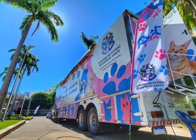 Carretão do Pet Vida mobiliza moradores de Linhares com centenas de atendimentos