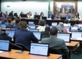 CCJ da Câmara adia votação sobre redução da maioridade penal para 16 anos
