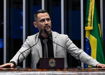 Cleitinho defende fim da escala 6x1 e critica privilégios de parlamentares e do Judiciário