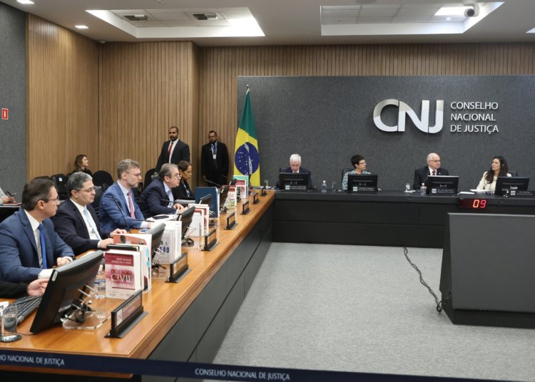 CNJ aprova contracheque único para unificar vencimentos de juízes no país