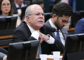 Comissão da Câmara aprova medidas para ampliar transparência em licitações públicas