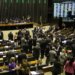 Congresso derruba vetos de Lula e libera verbas federais para municípios menores