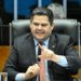 Davi Alcolumbre barra leitura de CPMI do Master e prioriza pauta municipalista