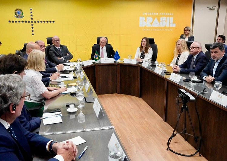 Delegação europeia mantém otimismo sobre ratificação definitiva do acordo com Mercosul