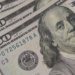 Dólar avança para R$ 5,06 e Ibovespa recua pressionado por incertezas globais e políticas