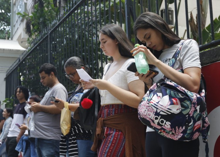 Enem 2026: saiba como conferir a isenção e recorrer em caso de negativa