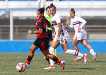 Flamengo bate São Paulo e abre vantagem na final do Brasileiro Feminino sub-20