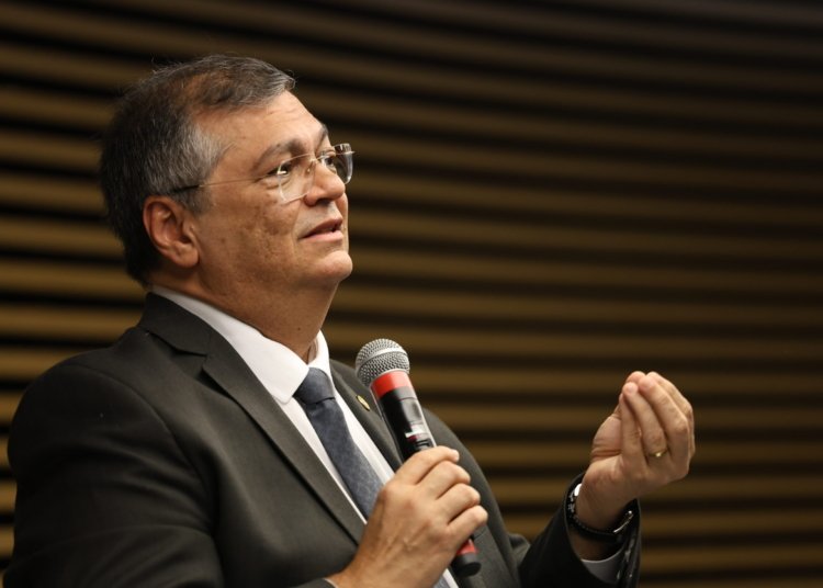 Flávio Dino ordena plano de urgência para reestruturar fiscalização da CVM